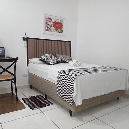 Loft02 com garagem, Wi-fi, 25 min de Aparecida Pindamonhangaba Exterior foto