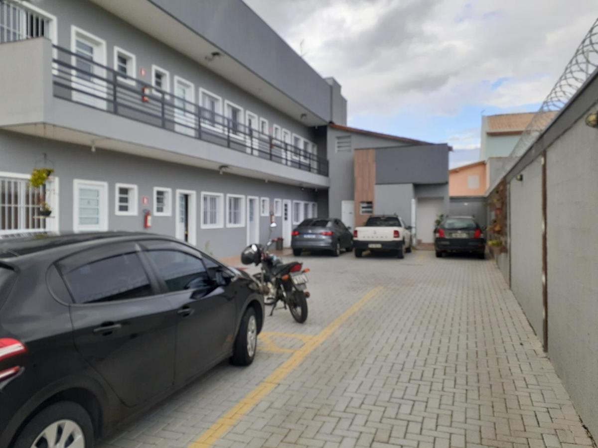 Loft02 com garagem, Wi-fi, 25 min de Aparecida Pindamonhangaba Exterior foto