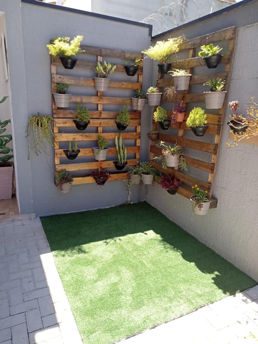 Loft02 com garagem, Wi-fi, 25 min de Aparecida Pindamonhangaba Exterior foto